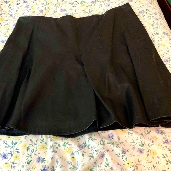 FREE PEOPLE NEW Black Vegan Leather Flare Skirt, Back Zip, Size 8 - Picture 14 of 14
